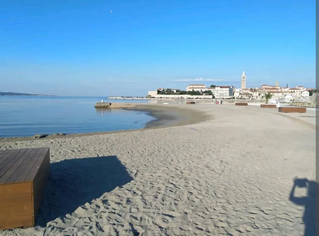 Family Friendly Apartments With A Swimming Pool Mundanije, Rab - 5075